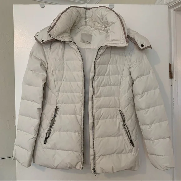 Down Jacket - Picture 2 of 6